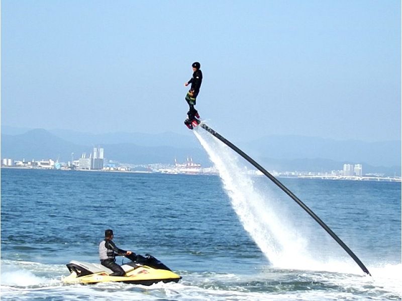 [Fukuoka Yukuhashi] Enjoy a walk in the air with a flyboard ♪ ♪ <For experienced people * 10 minutes>の紹介画像