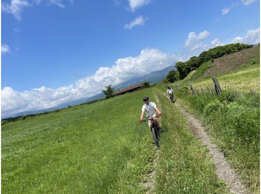 [Iwate / Hachimantai] E-MTB (electric mountain bike) Hachimantai highlight tour ride tour [with forest hideaway lunch]の画像