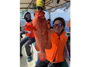 [Okinawa / Naha] Half-day boat fishing course-feel free to go fishing for "Guru-kun"! Beginners, women and children are welcome! Empty-handed OKの画像