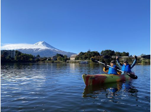 [Yamanashi, Lake Kawaguchi] [Rapidly growing in popularity] Kayak tour to enjoy Mt. Fuji from the lake! [Free photo data] Beginners are welcome!の画像