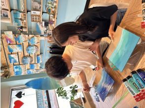[Ishigaki Island] Authentic resin art experience "Ocean Art Board"｜Groups also welcome!