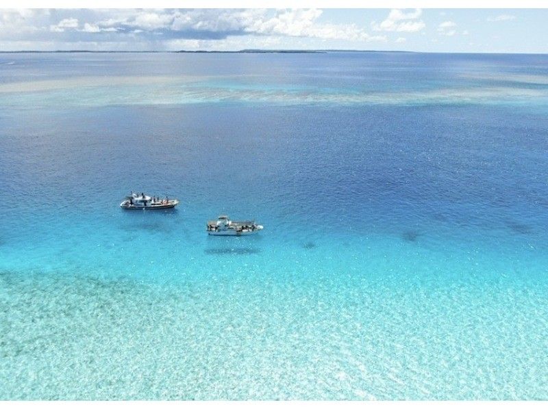 [Okinawa Miyakojima] [Half-day charter course] Snorkel tour by boat ♪ Guidance to hot spot spots ☆ Underwater shooting (high image quality!) With drone shooting ☆の紹介画像