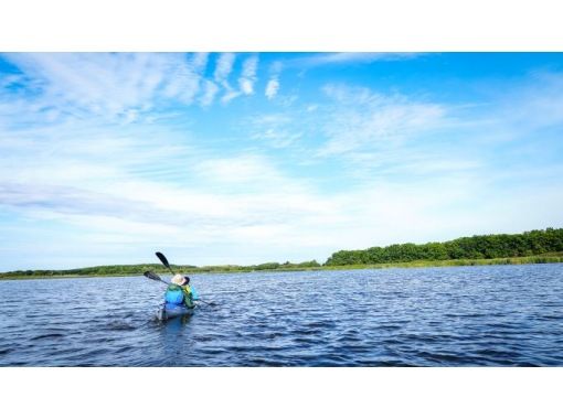 [Limited time] Eco-tour around Lake Tofutsu, a registered wetland under the Ramsar Convention, by kayaking from the waterの画像