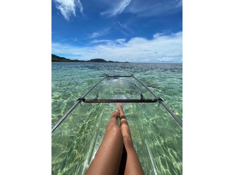 [Ishigaki Island] Clear kayak 30 minutes! Gopro rental & photo/video data present & shower available★Beginners, solo participants, and groups welcomeの紹介画像