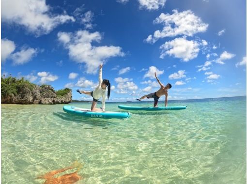 【１組限定貸切】 大自然の中で”ヨガ×SUP”＝笑顔100％のリフレッシュ☆カメラマン付☆ドローン＆GoPro撮影無料★女性に人気の画像