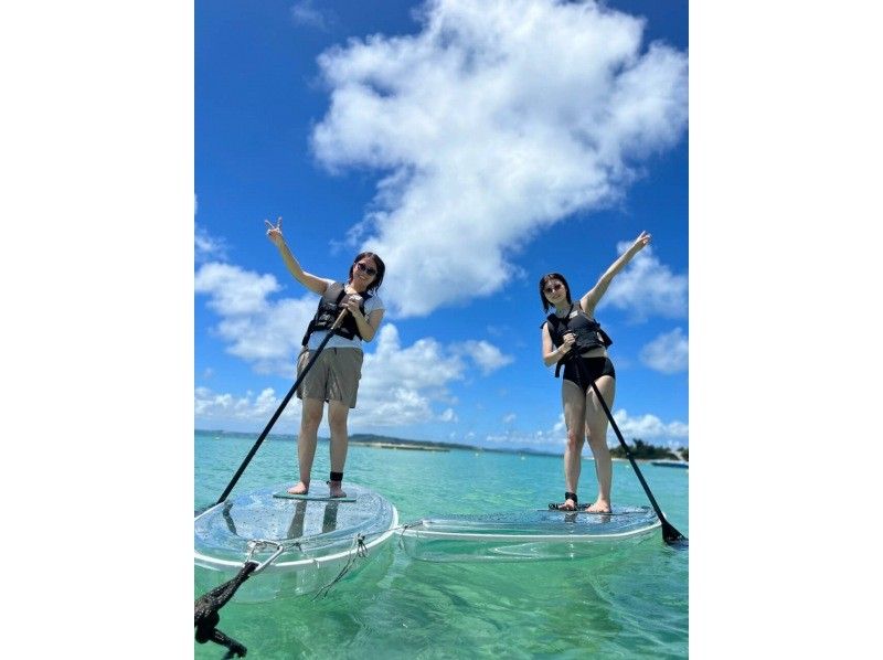 [Okinawa Tsuken Island] BBQ & clear sup on the wooden deck terrace with all seats ocean view!