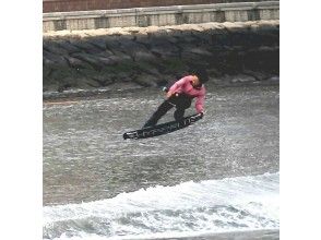 【大阪・初心者向け】優雅に遊びつくそう！がっつりウェイクボード体験！（2セット）