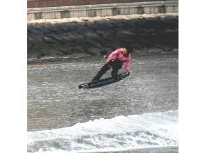 [Osaka, for beginners] Group! Fully enjoy wakeboarding on the clean Yodo River! (2 sets)