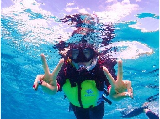 [Okinawa Onna Village] Recommended before checkout! Early morning blue cave (location may change due to weather) snorkel tour ♪ With underwater photography! Pick-up privilegeの画像