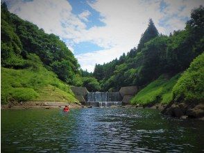 【群馬・みどり市】【早朝】草木湖でカヌーツアー！おやつ付き！写真データ無料！初心者大歓迎！