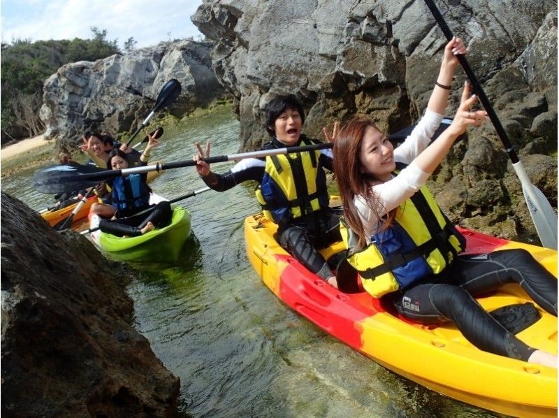 【沖縄県・東海岸プライベートビーチ】無人浜に上陸 シーカヤックアドベンチャーツアー
