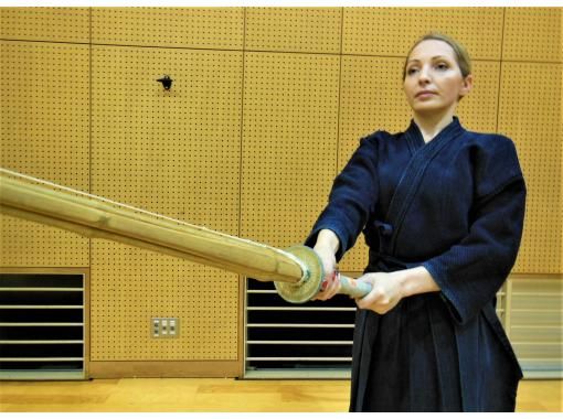 [Hiroshima/City] Kendo experience (equipment rental & hand towel souvenir included) Experience Japanese martial arts "mind, technique, body"の画像