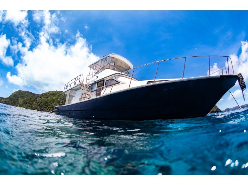 [Okinawa, Naha] Exhilarating cruising plan with private charter boat <half-day, full-day course> Up to 2-20 people can board the boat♪の紹介画像