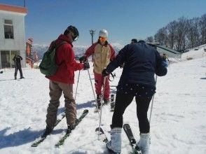 【Niigata・MINAMI UONUMA】Half Day or Full Day Snow boarding/Ski Lessonの画像