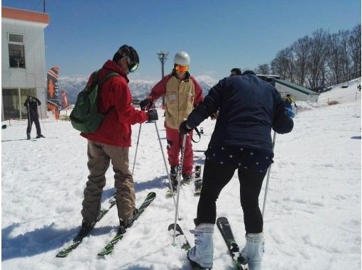 [Niigata・MINAMI UONUMA] Half Day or Full Day Snow boarding/Ski Lessonの画像