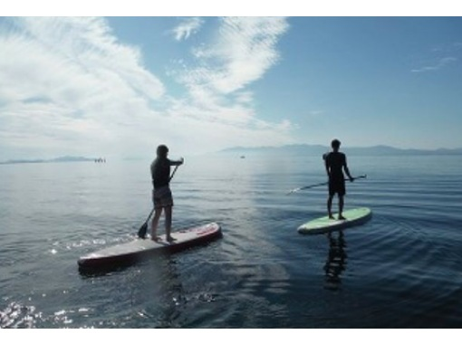 【滋賀・米原・SUP】１組限定＆レッスン＆ガイド付きで安心！琵琶湖でSUP体験（2時間）の画像