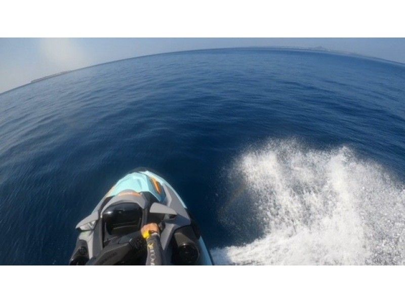 [Okinawa, Motobu Town] Fun for the middle and senior generations! Marine jet experience in northern Okinawaの紹介画像