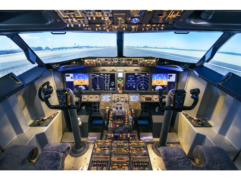 [Chiba/Maihama] A full-fledged flight simulator "Boeing 737" used by professionals for pilot training 70 minutes course (experience 1 to 4 people) の紹介画像