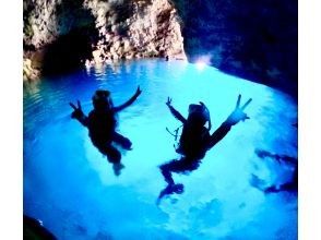 SALE! <Private tour❗️Blue cave snorkeling> Many customers visit after reading the reviews! Ages 5 to 69 years old Discount for 4 people or more Free GoPro rental ・Pickup service around Onna Village available