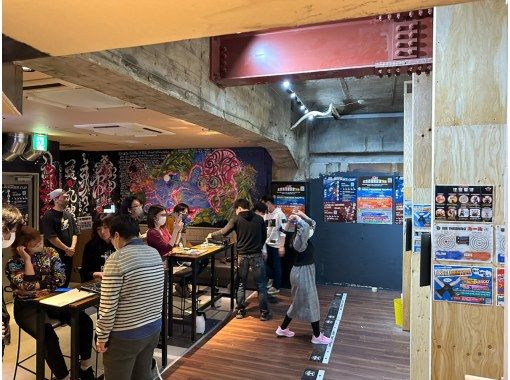 【愛知・名古屋】アメリカで大流行！AXE THROWING&reg;︎｜爽快度MAX！ダーツのように斧を投げて得点を競い合おう！の画像