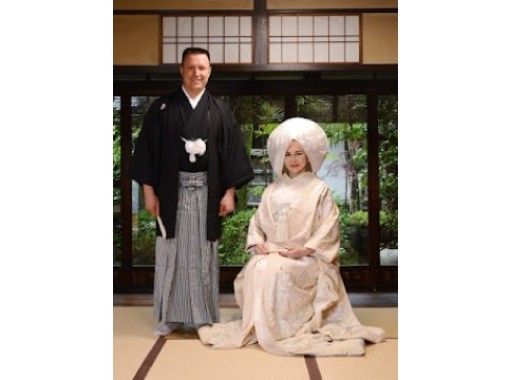 [Kyoto/Nishijin] The oldest traditional Japanese wedding ceremony in a historic Kyomachiya-with traditional embroidery costumes and hair makeupの画像