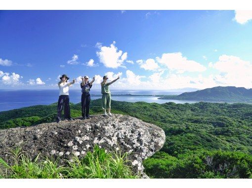 秘境ミステリーフォトツアー☆手つかずの屋良部半島＆川平湾巡り☆冒険の始まり！人気スポット＆絶景テラスで美景を遊び尽くそう♪ミステリープラン☆の画像