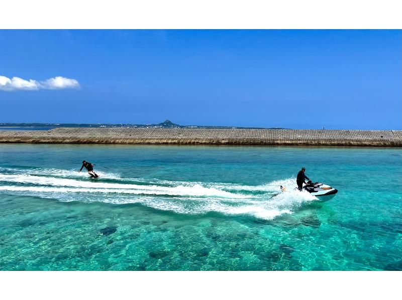 [Okinawa Minnajima] Excellent exhilaration! Minna Island Wakeboard Tour by jet ski!の紹介画像