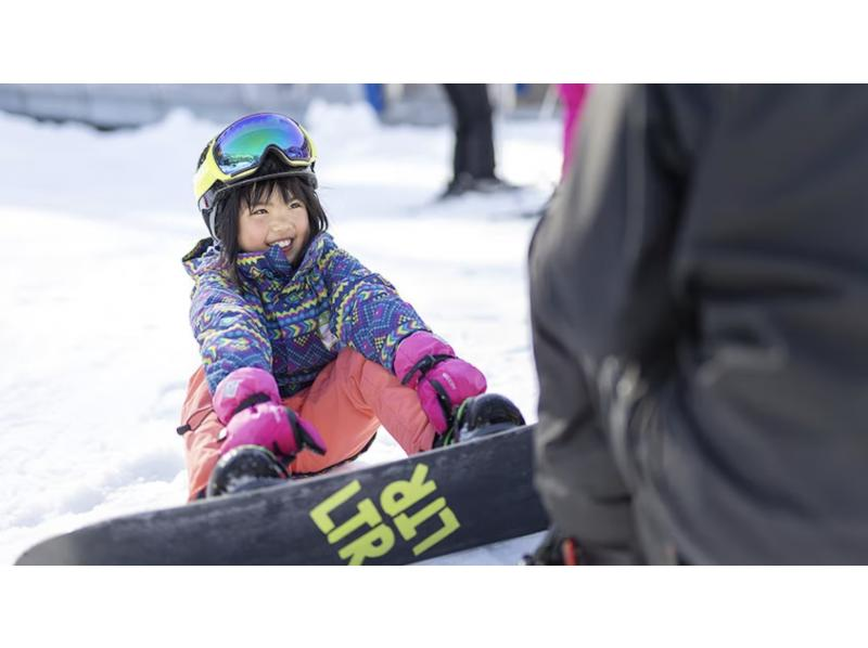[Yamanashi/ Kawaguchiko] Fujiten snowboard school 30 years career Burton intranetの紹介画像