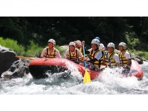 Participation from 1st grade is possible! Okutama half-day rafting. From beginner to experienced. Guided by kind, courteous and friendly staff. Close to the station/Parking availableの画像