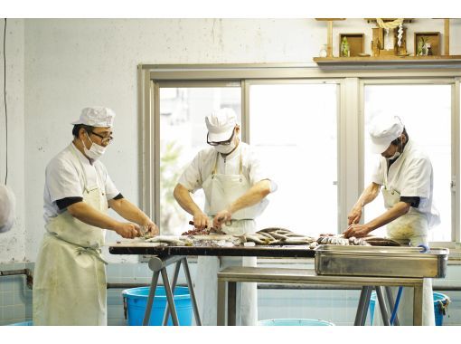 【静岡・熱海】干物のイメージが変わる！ひもの造り体験♪ 熱海きっての美干物『釜鶴』の秘伝の技を特別指南の画像