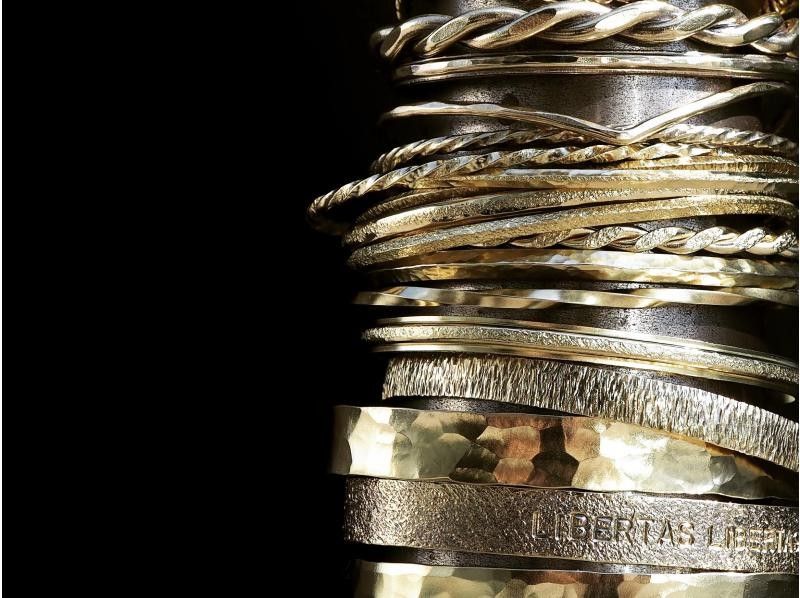 【東京・浅草橋】手首を飾る本格的なオリジナルバングルが作れるアクセサリーワークショップの紹介画像