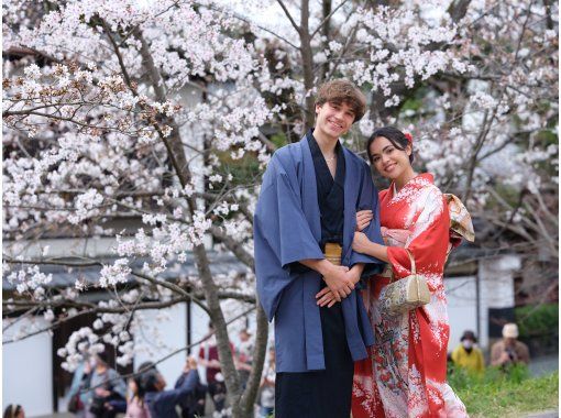 [Kyoto/Kiyomizudera] Couple kimono & yukata rental Women's hair set included ☆ We have everything you need for dressing ♪の画像