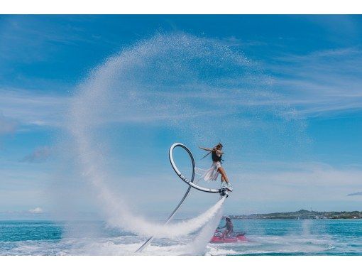 [Okinawa, Ishigaki Island] Fly in the sky with water pressure ☆ Flyboard evolved version! Jet blade experience planの画像