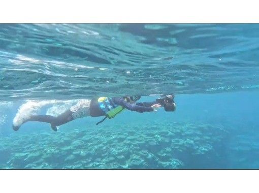 [มิยาโกจิม่าเป็นไปได้แม้ในสภาพอากาศที่ฝนตก] สกูตเตอร์ทะเลที่สามารถว่ายน้ำได้อย่างอิสระในทะเลの画像