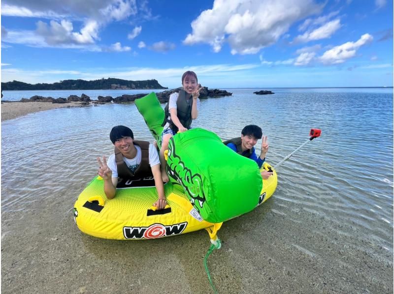 [Nago City, Nakijin Village, Kouri Island] Spend the best time on a private beach! Let's have fun with a great plan that allows you to choose 2 latest tubes as much as you want! "Plan A♪"の紹介画像