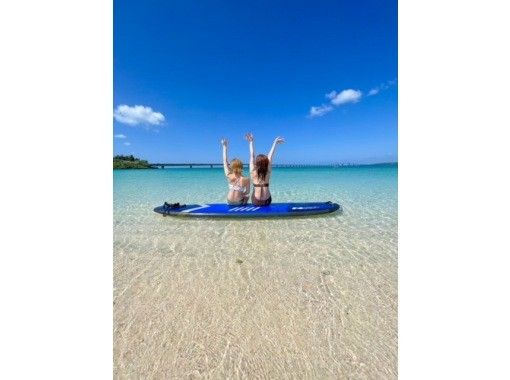 [Okinawa, Miyakojima] [SUP & Snorkeling] [Drone photography included] Enjoy the ocean in half a day! Spectacular beach SUP & sea turtle/coral snorkeling tourの画像