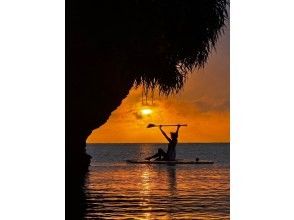 【感動保証】石垣島サンセットSUP＆ドローン空撮!!刻一刻と変わる空と海を特別な1枚に