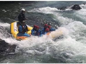 [Hokkaido, Minamifurano] If you want to have fun in Furano and Tomamu ♪ Sorachi River Rafting OK for ages 6 and up!の画像