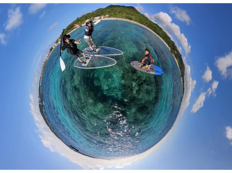 บันทึกช่วงเวลาที่เต็มไปด้วยอารมณ์ที่สุดในชีวิตของฉันบน Instagram 360 ขึ้นไปบน SUP ใสๆ และล่องไปในมหาสมุทรที่ใสราวกับคริสตัล [โอกินาว่า หมู่บ้านอนนะ โมโตบุ]の紹介画像