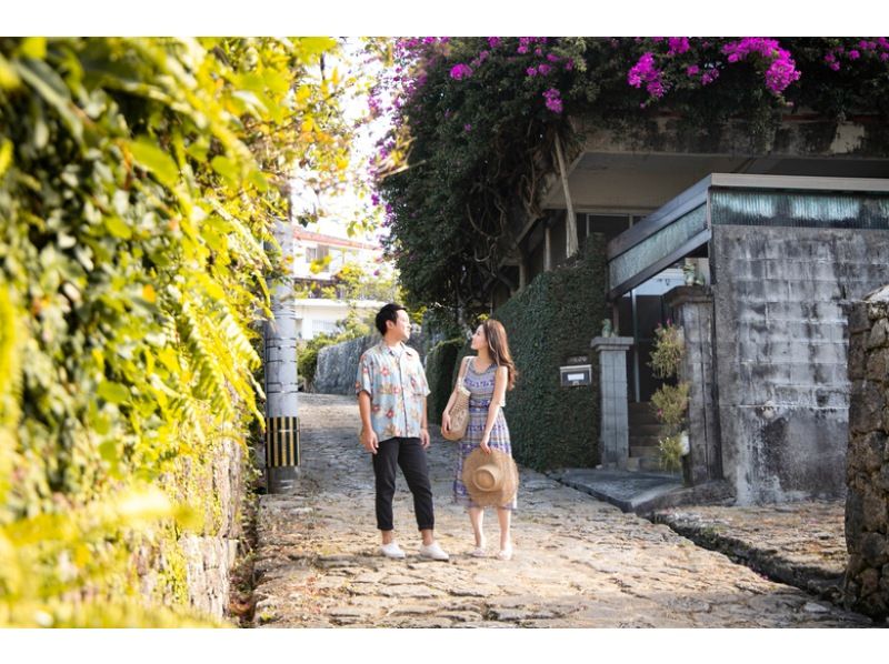 [Okinawa Naha] Shuri Castle and stone pavement photography course (regular 65,000 yen → campaign 50,000 yen) Recommended for couples, couple trips, girls' trips, and family trips!の紹介画像
