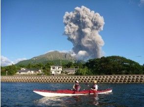 【鹿児島・桜島】シーカヤックで楽しむ！溶岩源３時間ツアー（条件がよければ無人島へも）！！