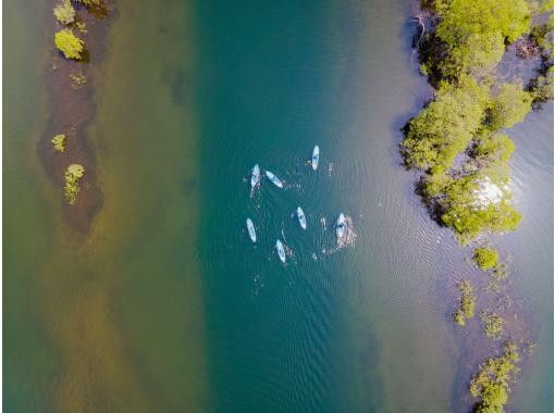 [Fukushima/Urabandai] Drone photography plan! Spectacular SUP experience & guided tour!! The only one offered in a hidden lake, recommended for both beginners and experienced people!!の画像