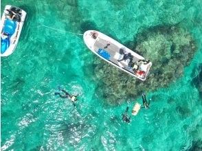 瀬底島開催！お子様・経験者もスキルに合わせてご案内！完全貸切ボートシュノーケリングツアー！お帰りの際に写真・動画をプレゼント！