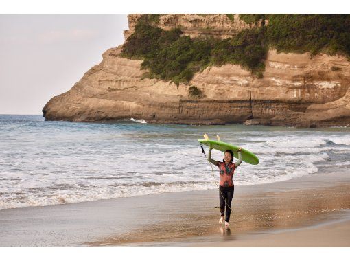 [鹿児島・種子島]  サーフィン体験レッスン！初めての方でも波に乗れます！写真付き！の画像