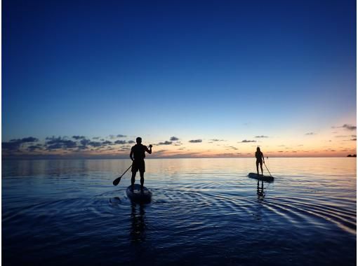 [Miyakojima/Private Rental] [A blissful moment on the beach early in the morning] Sunrise SUP experience limited to one group! ★Free photo data★Beginners welcomeの画像