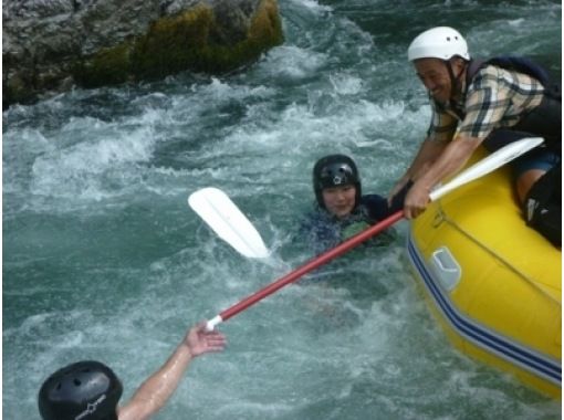 [Tama-Mitake Valley] is a course where I am feeling the atmosphere of the rafting club [club experience course]の画像