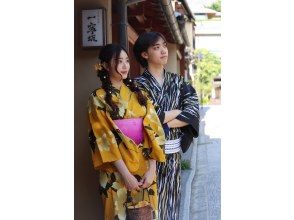 [Kyoto, Kiyomizu-dera Temple] Couples plan: A yukata date in Kyoto ☆ A great deal for two people for just 5,500 yen! Hair styling for women includedの画像