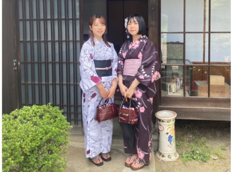 [Okayama/Kasaoka] Free parasol rental ♪ Yukata rental * Town bra in yukata at Traditional Buildings Preservation District [Yakage Town] ♪ Kimono dressing includedの紹介画像