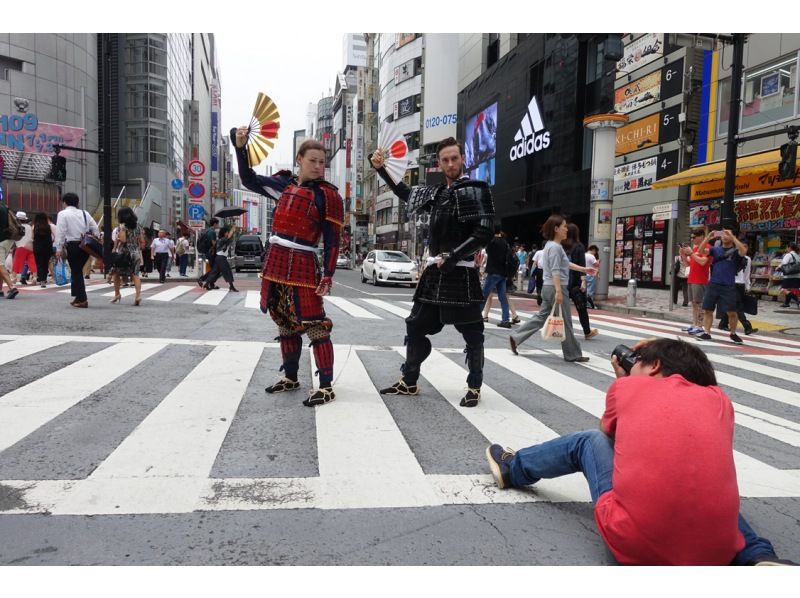 [Tokyo/Shibuya] Shibuya street photography course [super valuable experience! Go out to the city of Shibuya and take a picture of the armor] Let's feel like a "samurai" in the middle of the city!の紹介画像