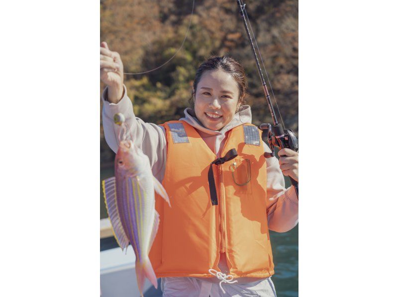 【長崎・対馬】≪fishing≫穏やかで豊かな海で釣り体験！｜初心者・女性にこそおすすめ♪の紹介画像